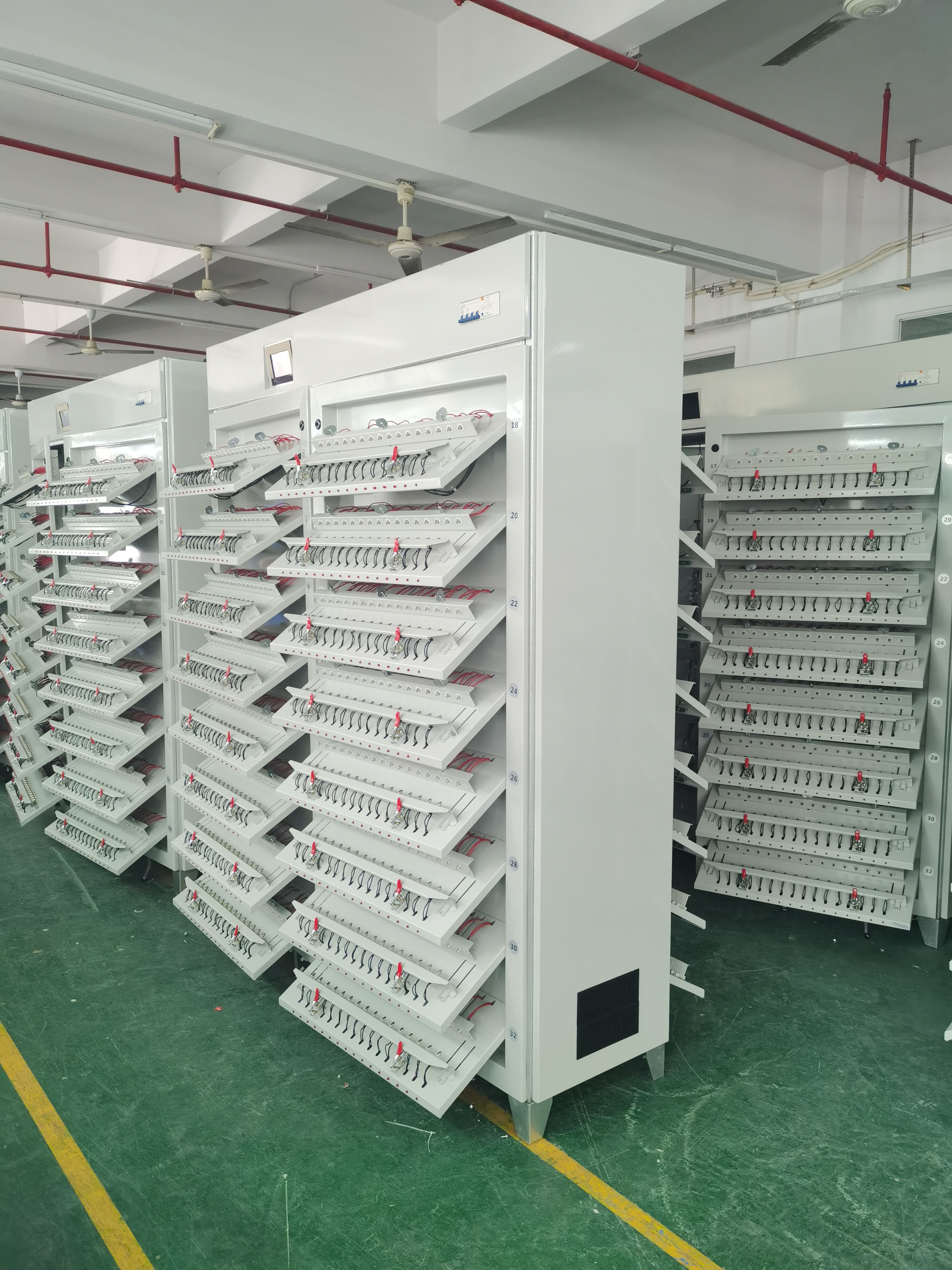 Cylindrical Cell Charge And Discharge Analyzer Application: Battery Industry
