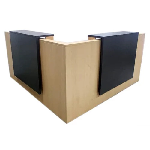 ब्राउन फैंसी रिसेप्शन टेबल्स