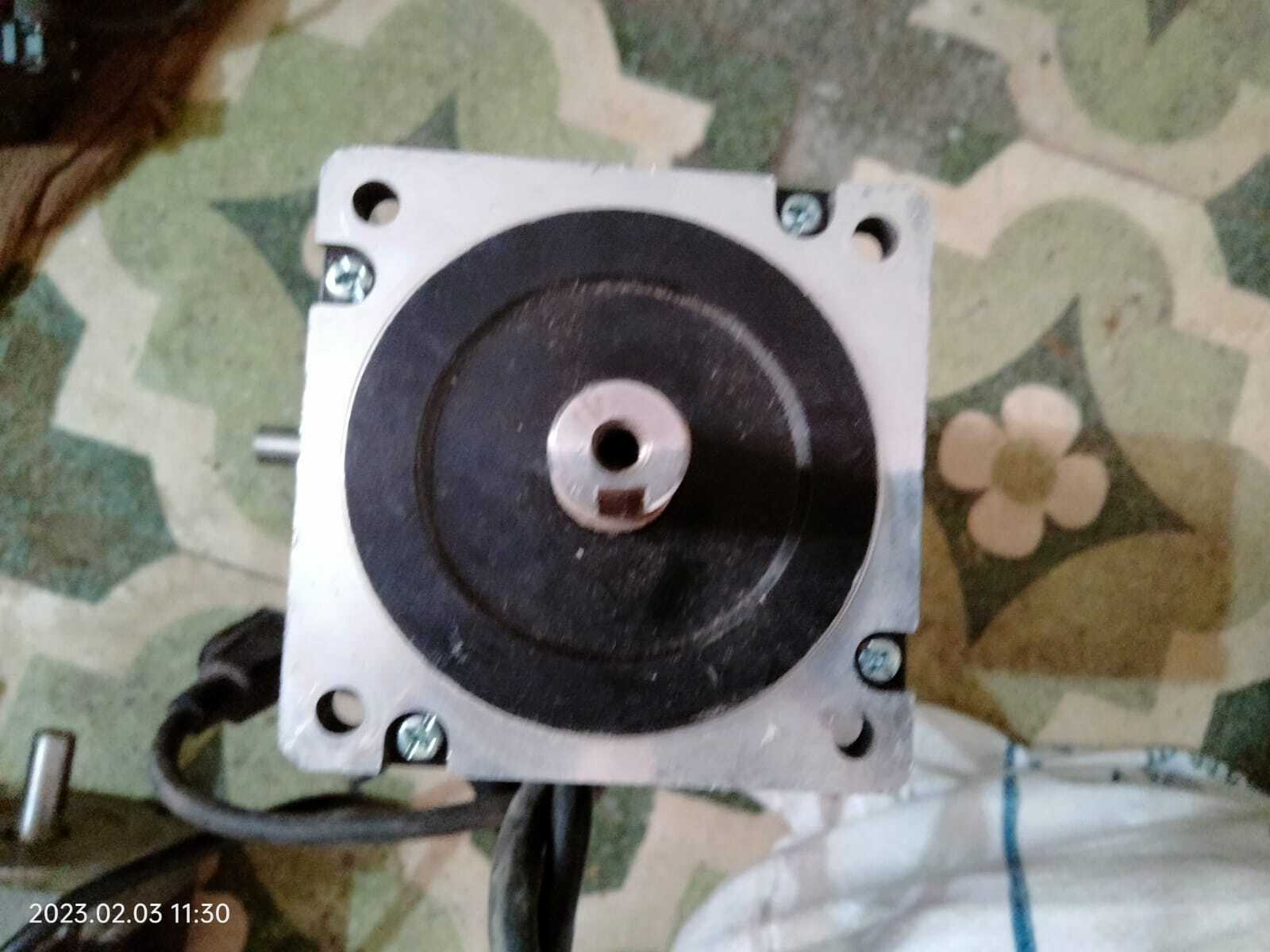 86j18118ec 1000 Hz Servo Motor