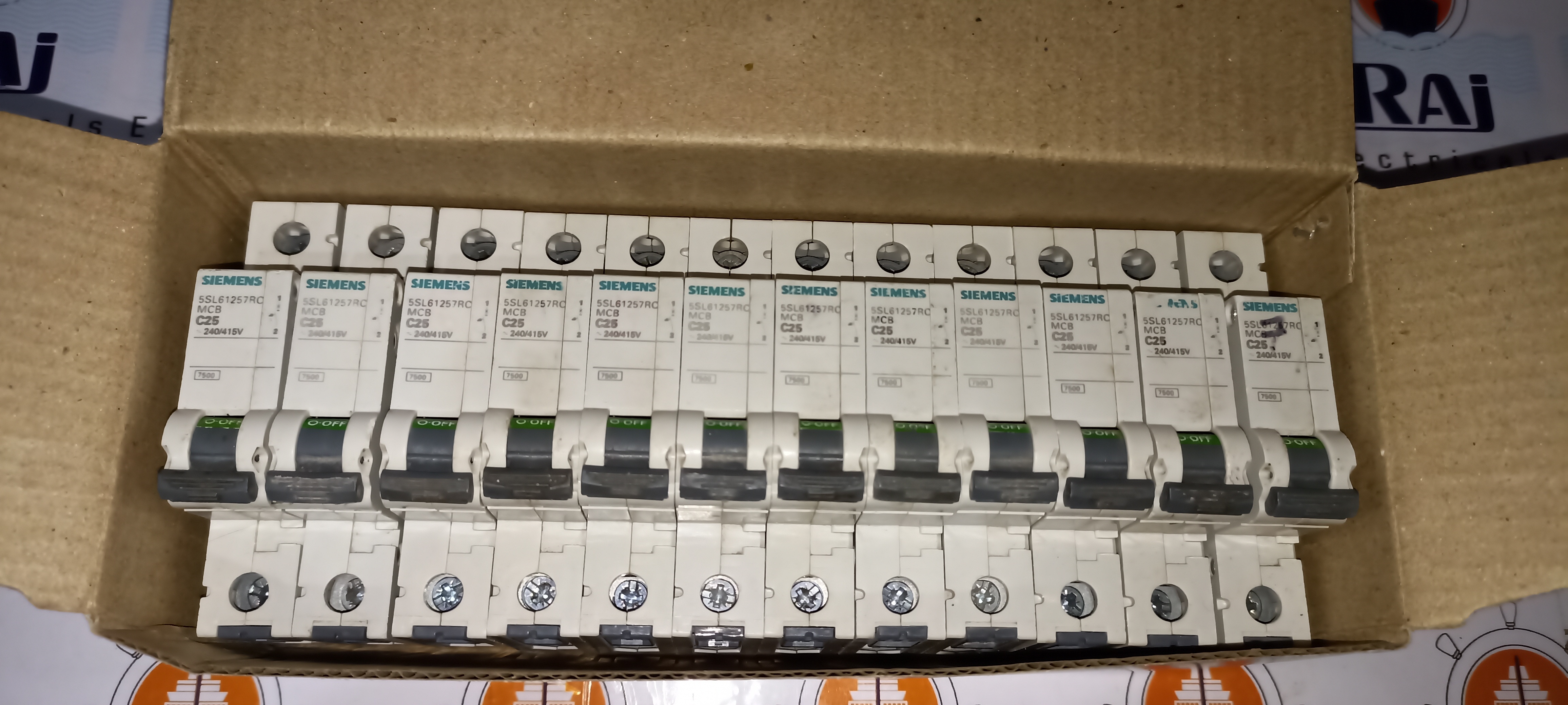 White Siemens 25a Sp Mcb