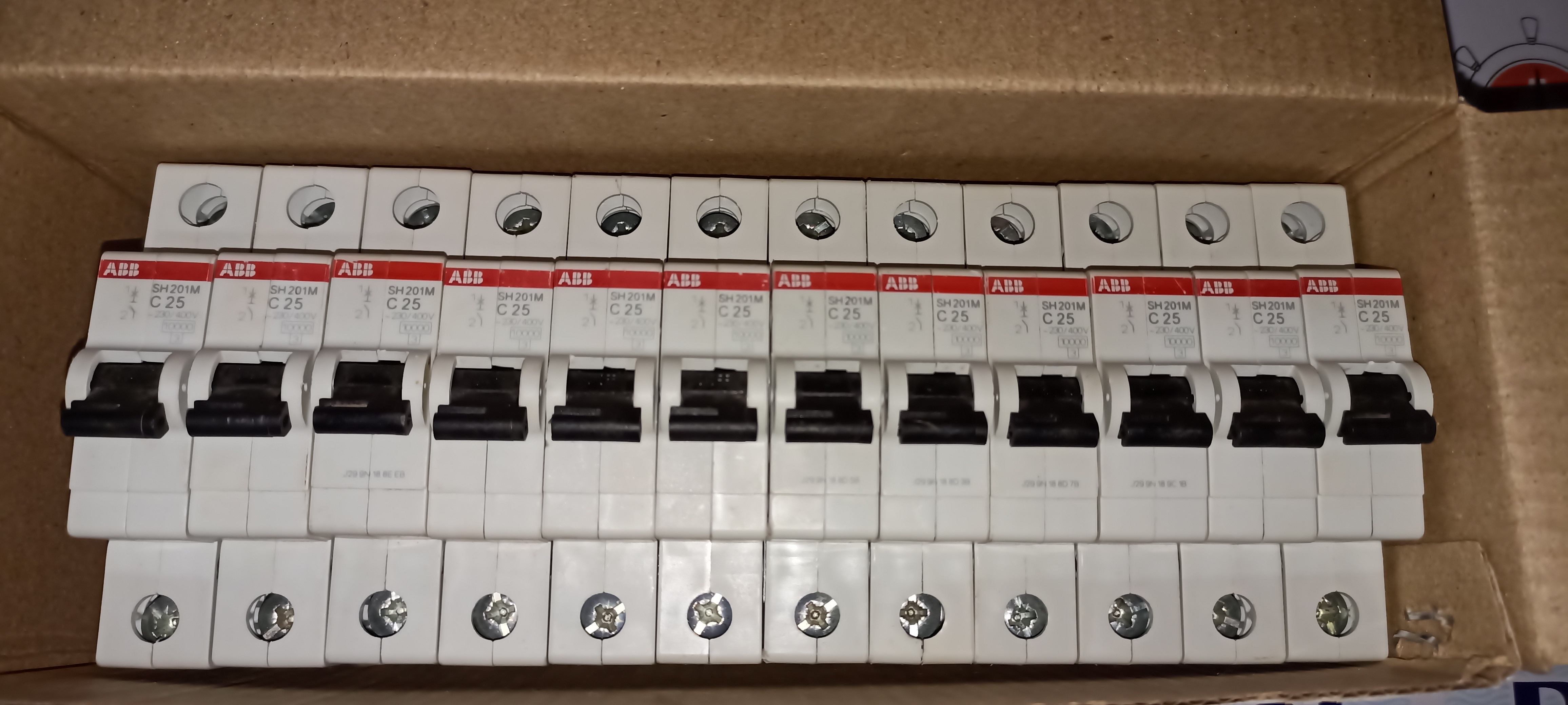 Abb 25a Sp Mcb - Plastic Material, White Color | 240/415v Voltage, 50hz Frequency, One Pole Design