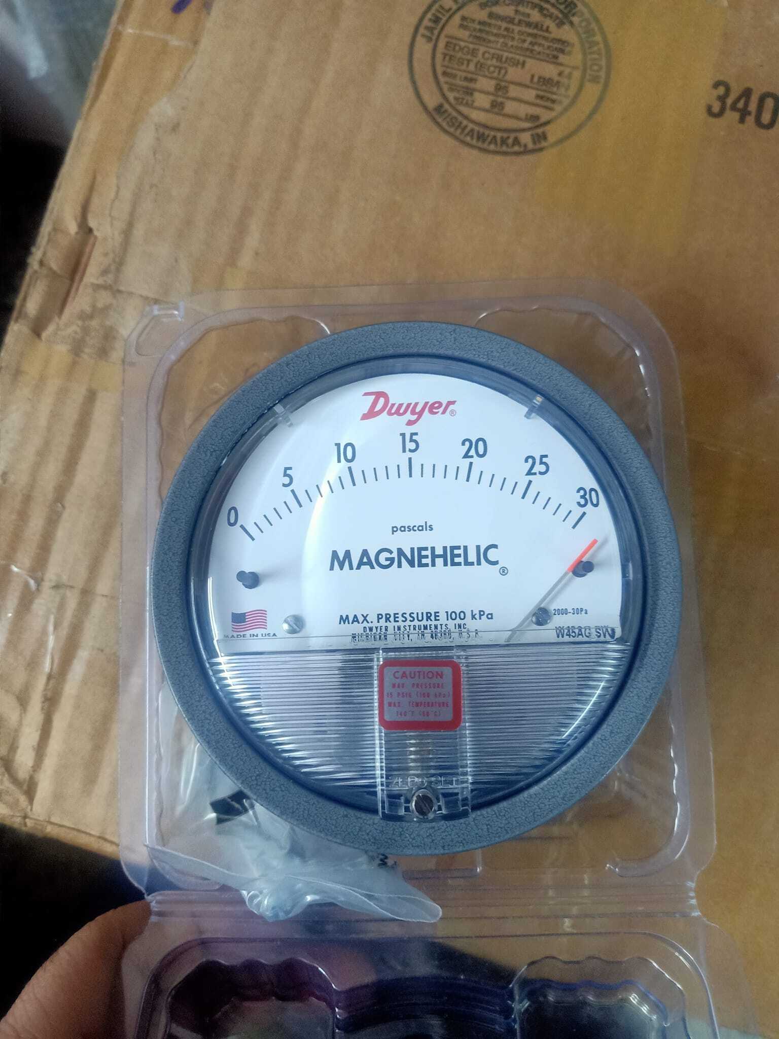 Dwyer Magnehelic Gauge Distributor For Dahanu Maharashtra Accuracy: A 2% (-Ha Model A 1) Of Fs (A 3% (-Ha A 1.5%) On -0