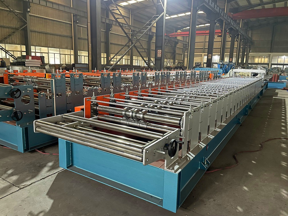 Automatic 1001c Roof Machines With Flying Cut