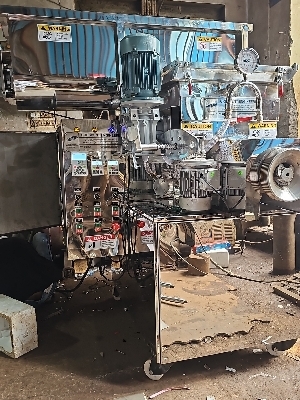 सफेद पास्ता बनाने की मशीन