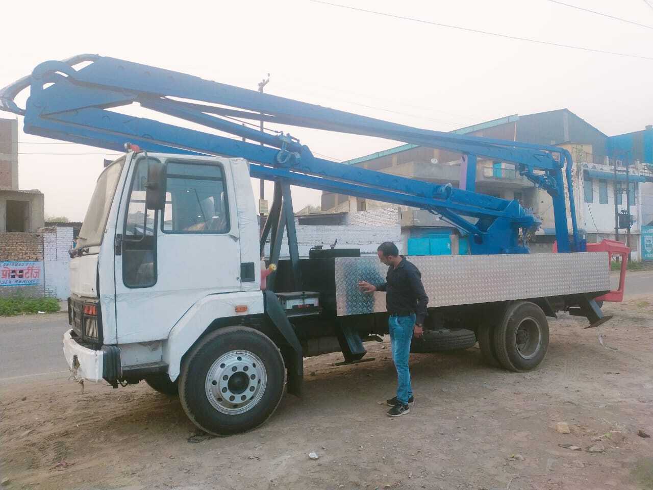 Commercial Sky Lift - Material: ]