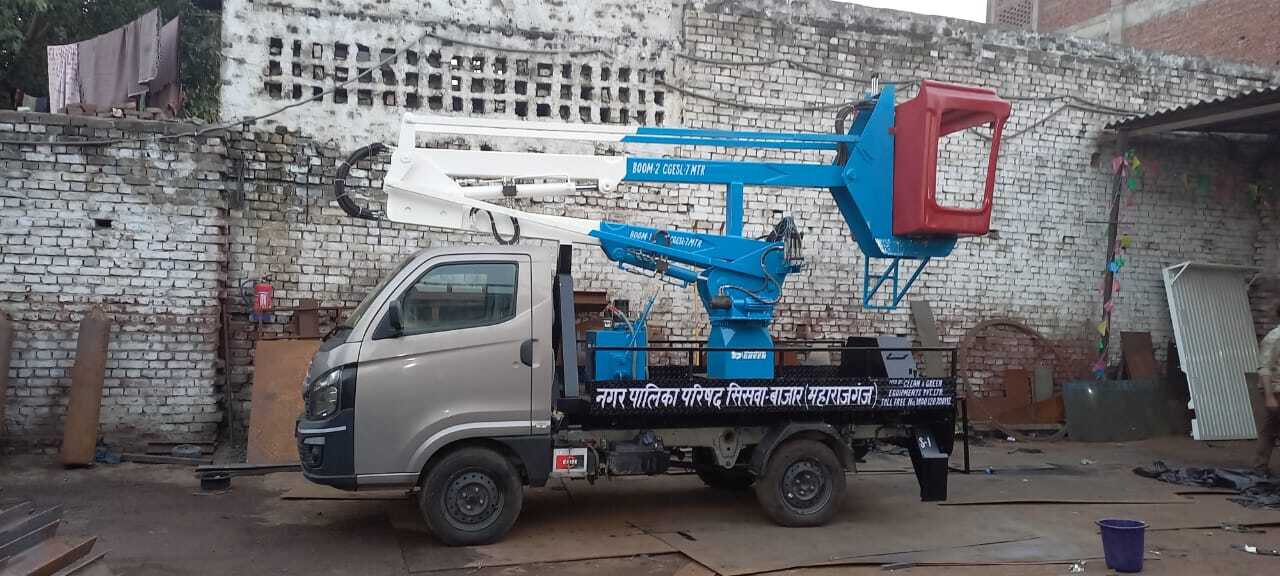 Commercial Sky Lift - Material: ]