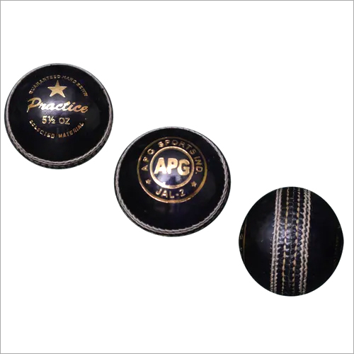 बैंगनी चमड़े की क्रिकेट गेंद