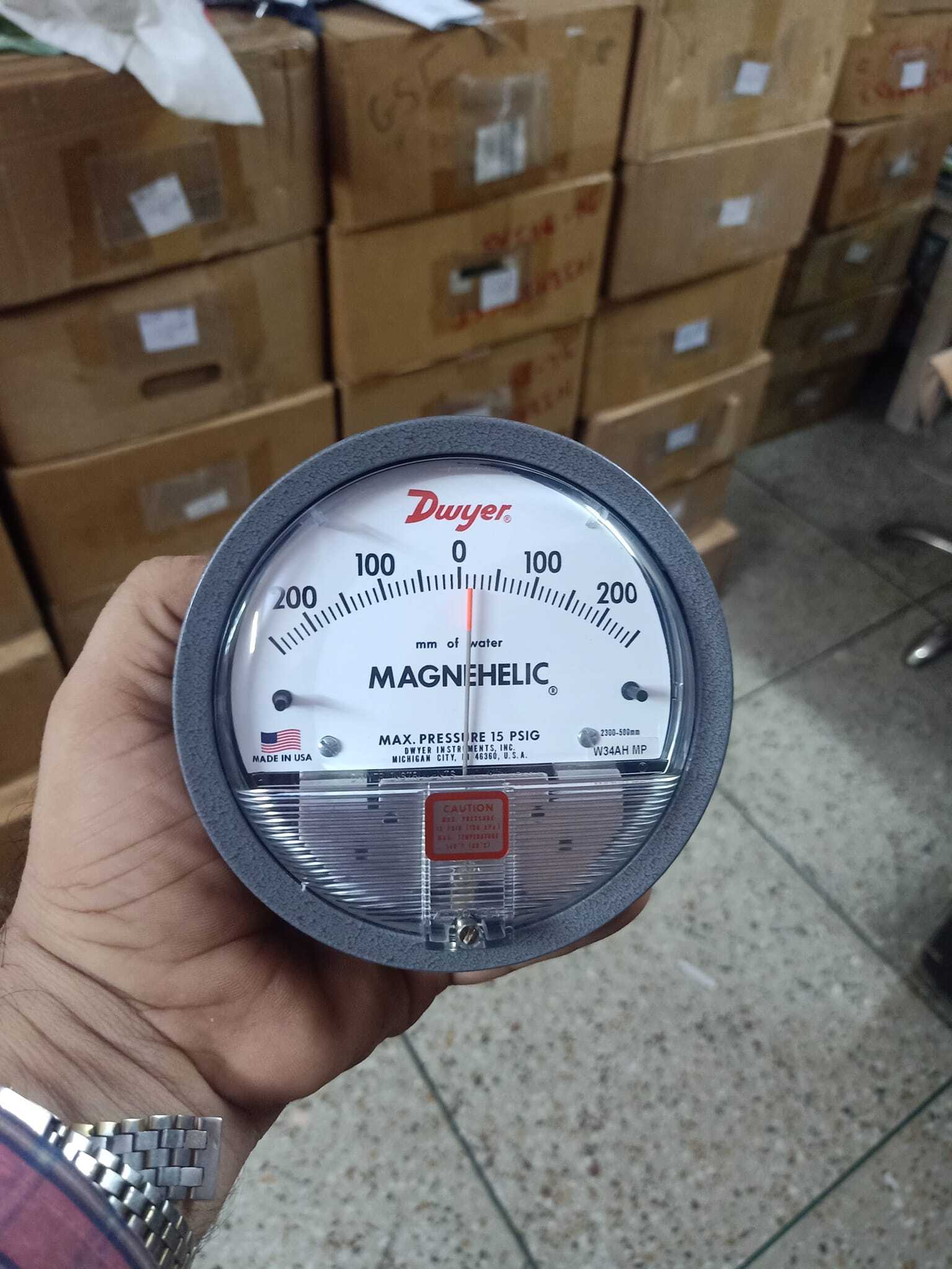 Dwyer Magnehelic Gauge For Ponda Goa Accuracy: A 2% (-Ha Model A 1) Of Fs (A 3% (-Ha A 1.5%) On -0