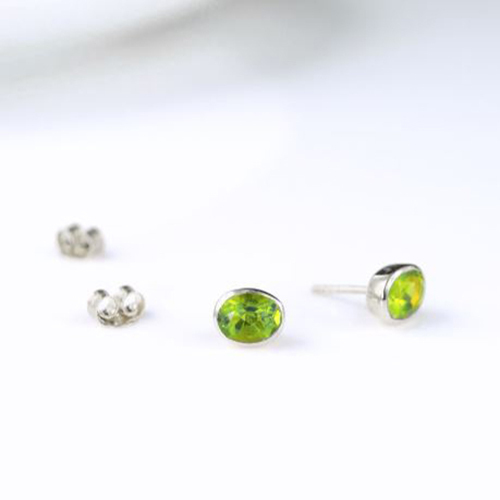 Earrings Peridot Quartz Gemstone Oval Shape 8x12mm Gold Vermeil Bezel Stud