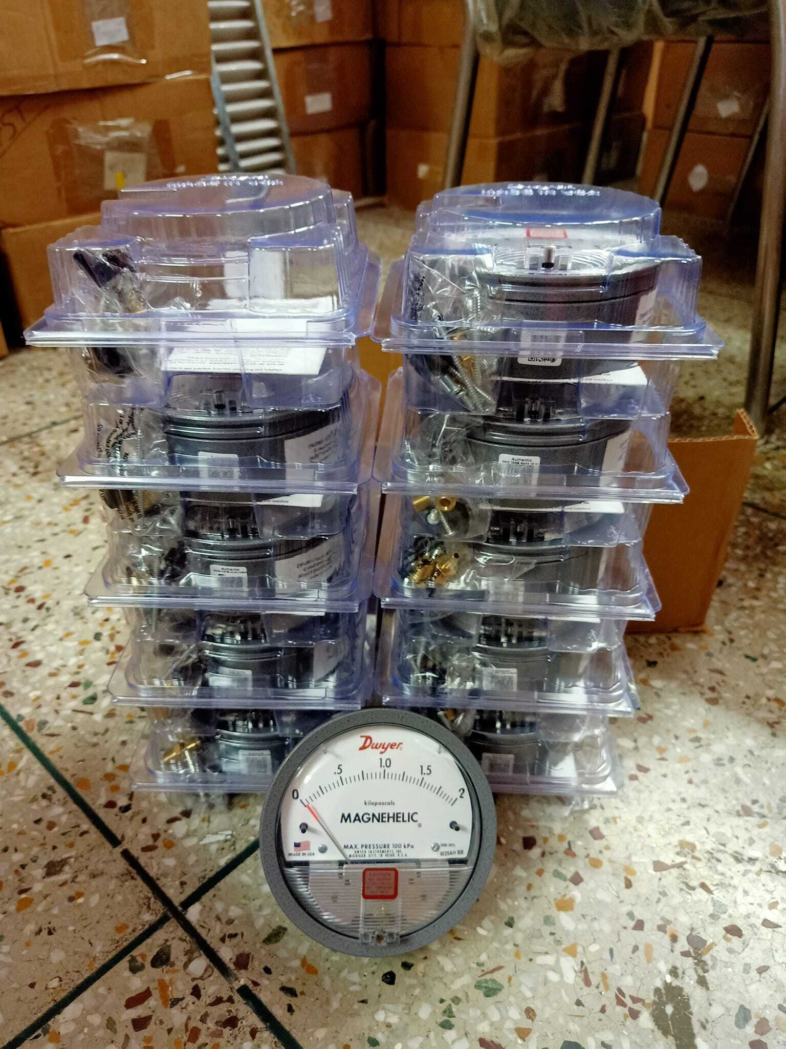 Dwyer Magnehelic Gauge Dealers For Dhanbad Jharkhand Accuracy: A 2% (-Ha Model A 1) Of Fs (A 3% (-Ha A 1.5%) On -0