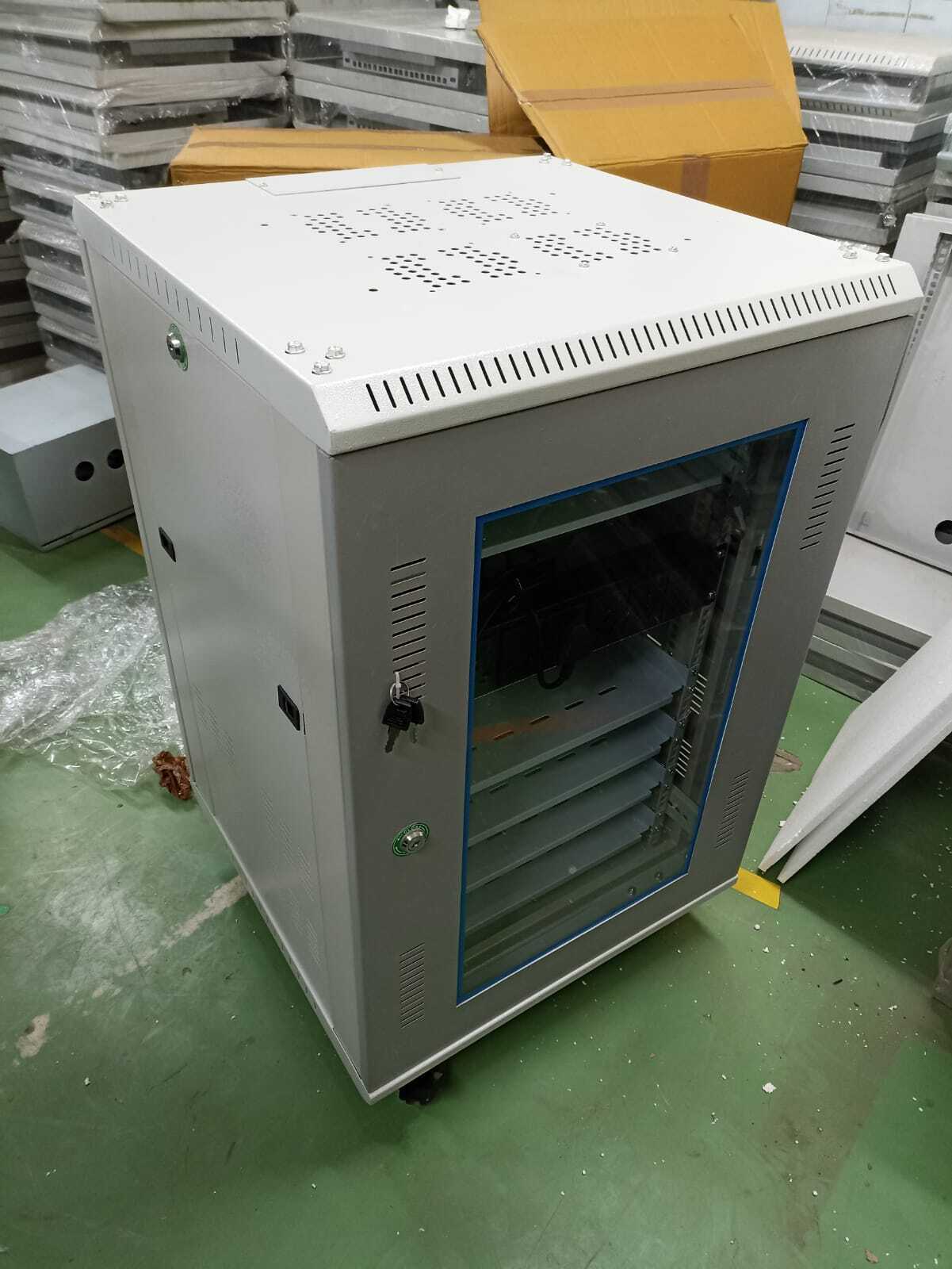 Floor Standing 18u Width 600mm Depth 600mm Networking Rack Build By Tarkus - Capacity: 60 Kg/day