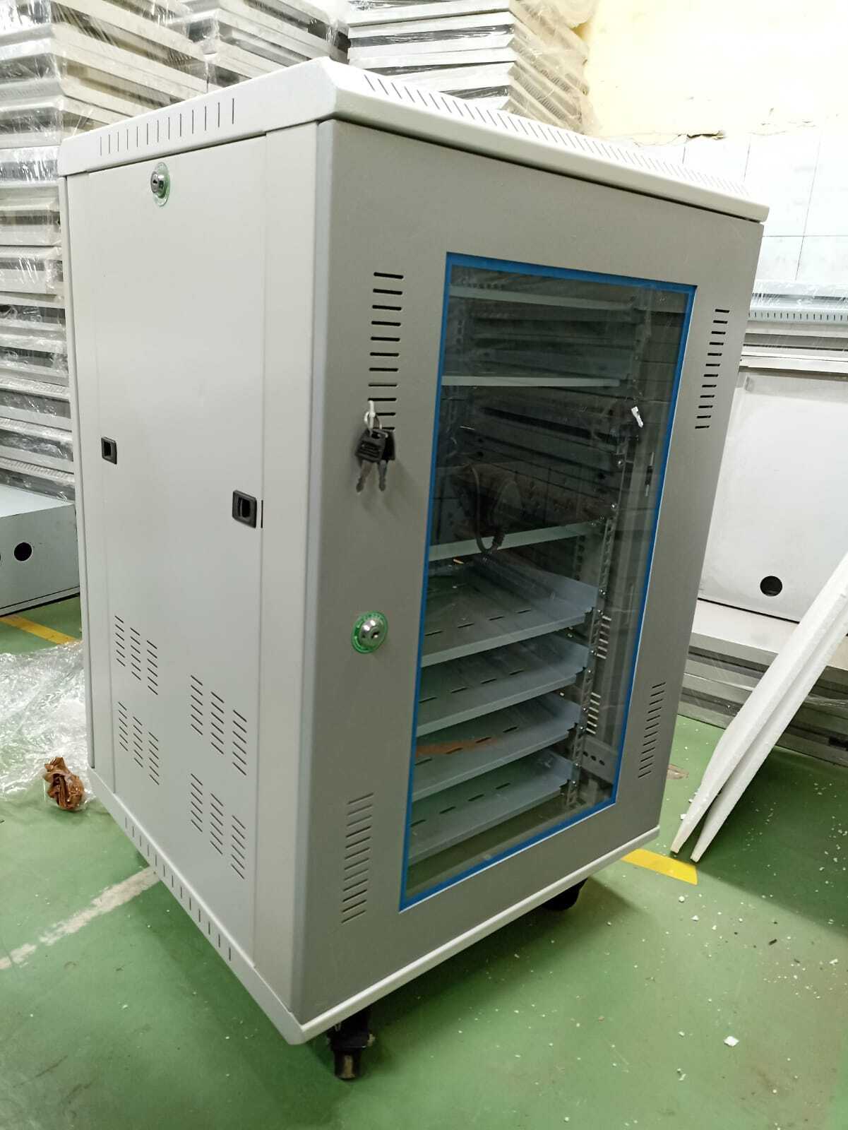 Floor Standing 18u Width 600mm Depth 600mm Networking Rack Build By Tarkus - Capacity: 60 Kg/day