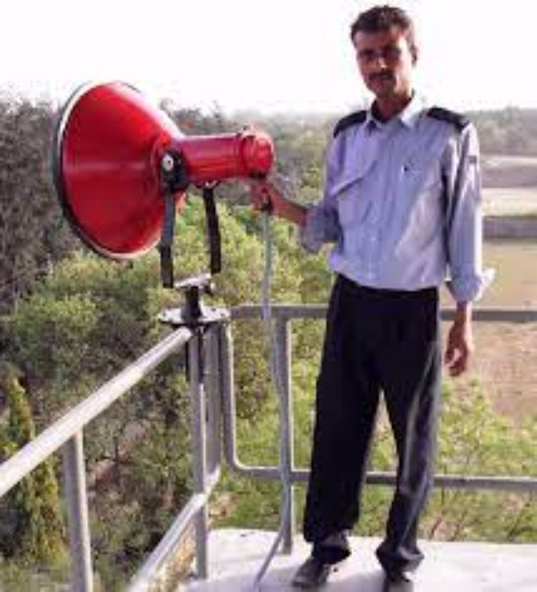 Cs Mounted Manual Revolving Search Light - Application: Airport