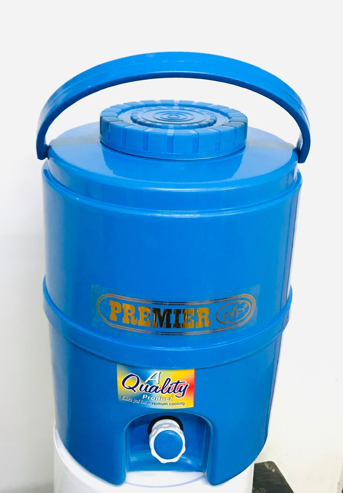 Water Cooler Jug - 20 Liters, Stainless Steel Double Wall Insulation, Ergonomic Handle, Screw-on Lid, Silver Finish