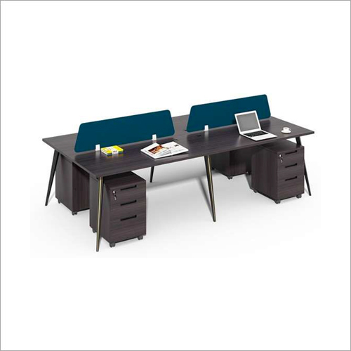 ब्लैक 4 स्पार्क्स वे वर्कस्टेशन