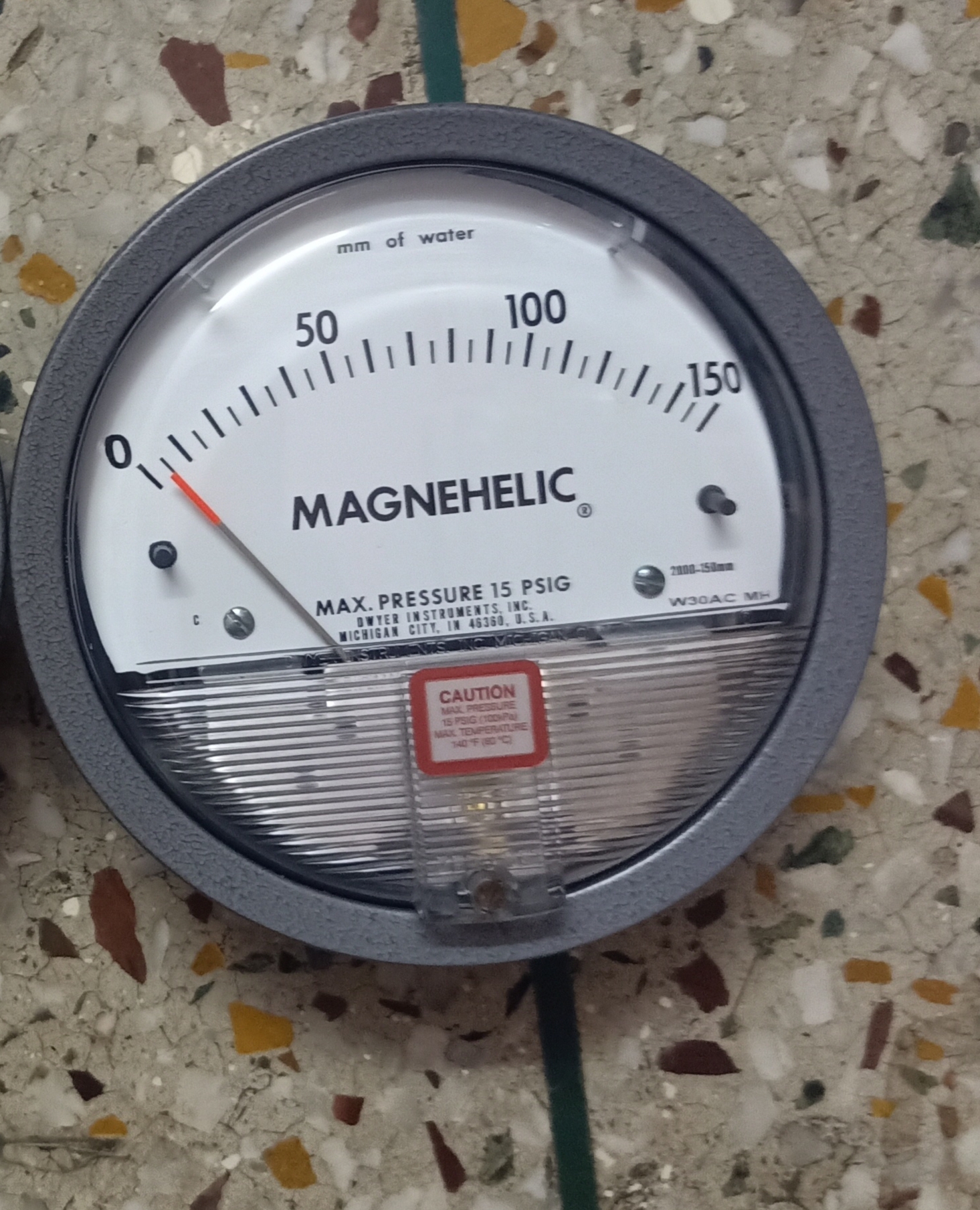 Dwyer Magnehelic Gauge Distributor - Plastic Dial, 4" Diameter, Â±2% Accuracy, White/black Color, Back Mount, 700g Weight | Suitable For Power, Cement, Steel, Fertilizer, Textile Industries