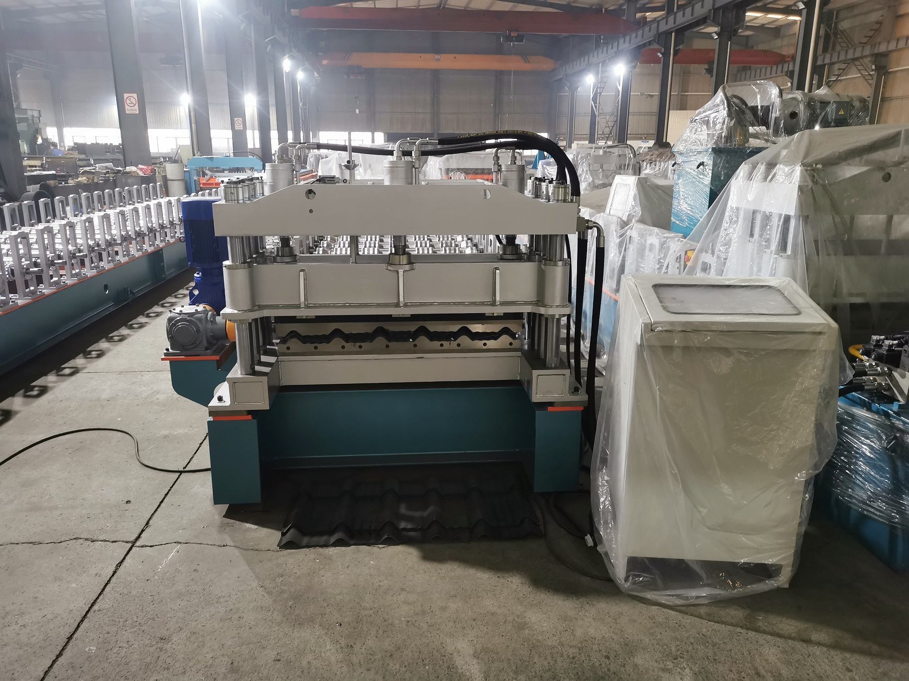 Automatic Good Quality Glazed Aluminium Composite Roof Tile Roll Panel Forming Machine