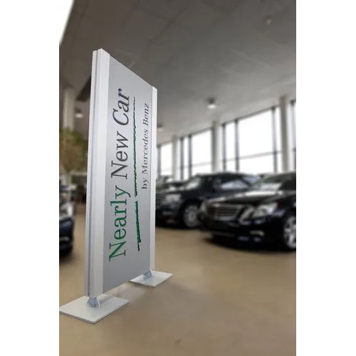Elliptical Illuminated Signs Stand - Customizable Rectangular Design, Different Sizes Available for Commercial Use