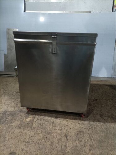 स्टेनलेस स्टील स्टोरेज कंटेनर