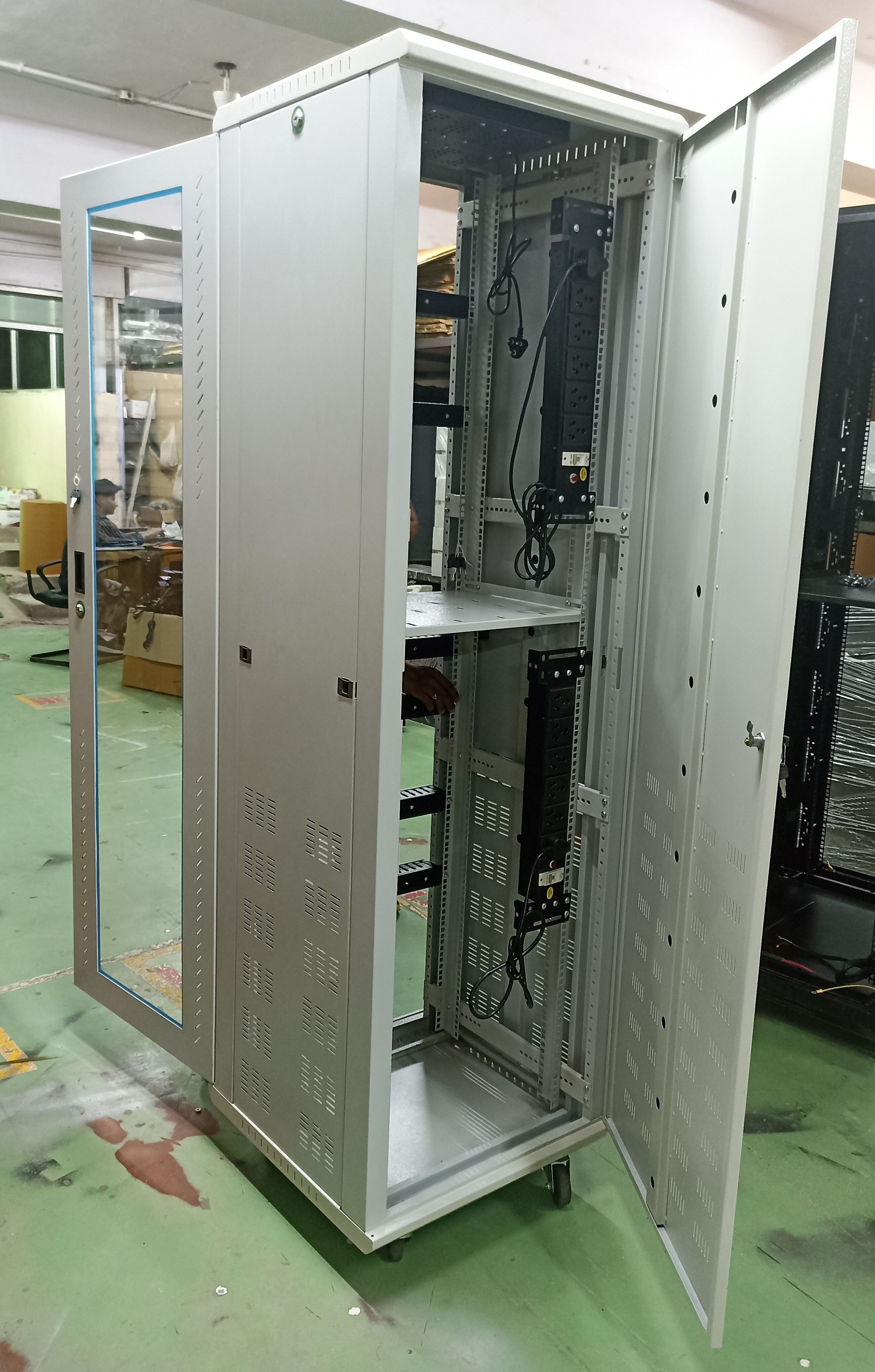 42u Networking Rack - Material: Iron