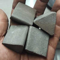 कास्ट उत्पाद T35X35 सिरेमिक डिबुरिंग मीडिया ग्रे