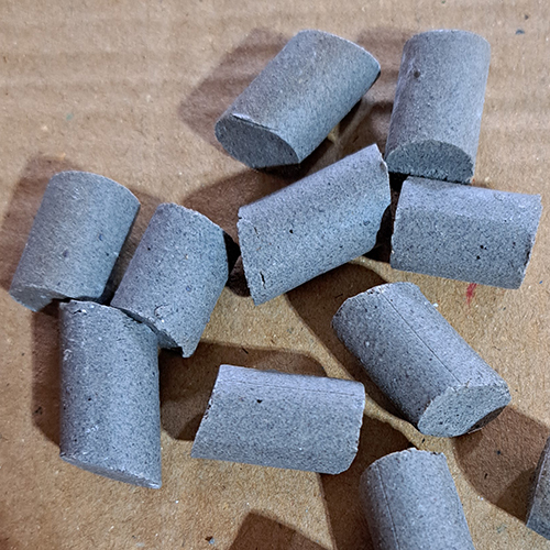 Ceramic Deburring Media - Cast Products, Polishing Finish For Enhanced Surface Treatment And Precision Deburring Results