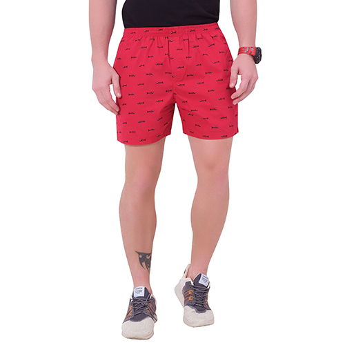 विभिन्न उपलब्ध पुरुषों के लिए लाल मछली मुद्रित शॉर्ट्स