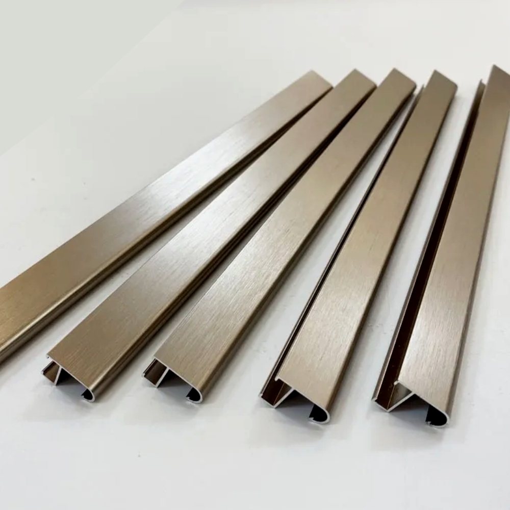 Multi Color Aluminum Profile Section