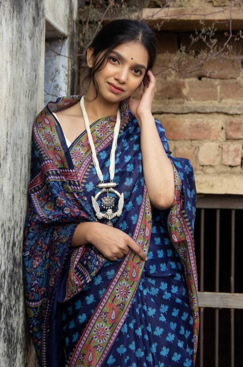 Blu Printed Silk Saree