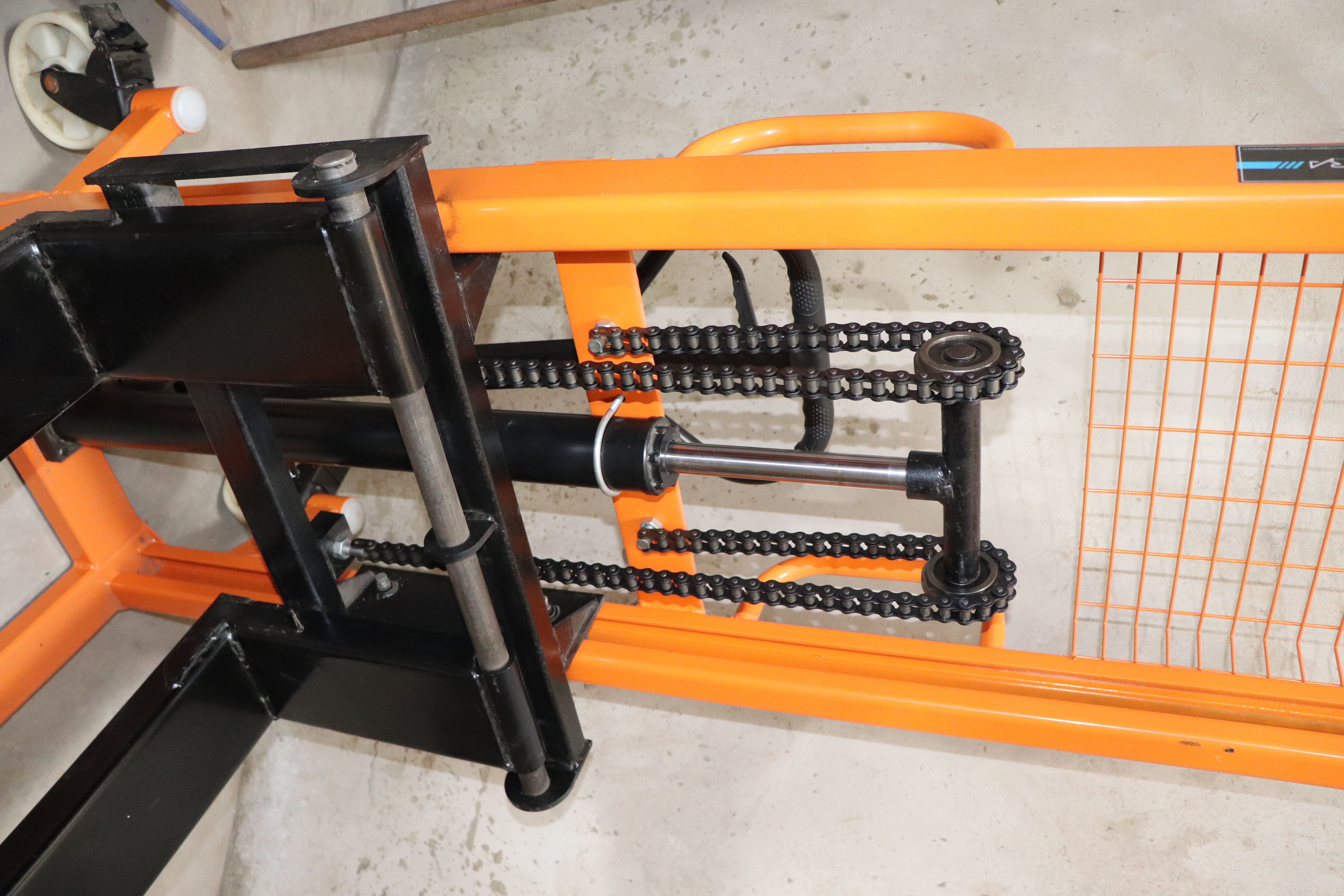 Manual Hydraulic Stacker - Steel, Max. Fork Height 2000mm, Fork Length 1150mm | Orange, Versatile Fork Width Options 300mm/550mm/600mm/850mm, Compact Turning Radius 1500mm