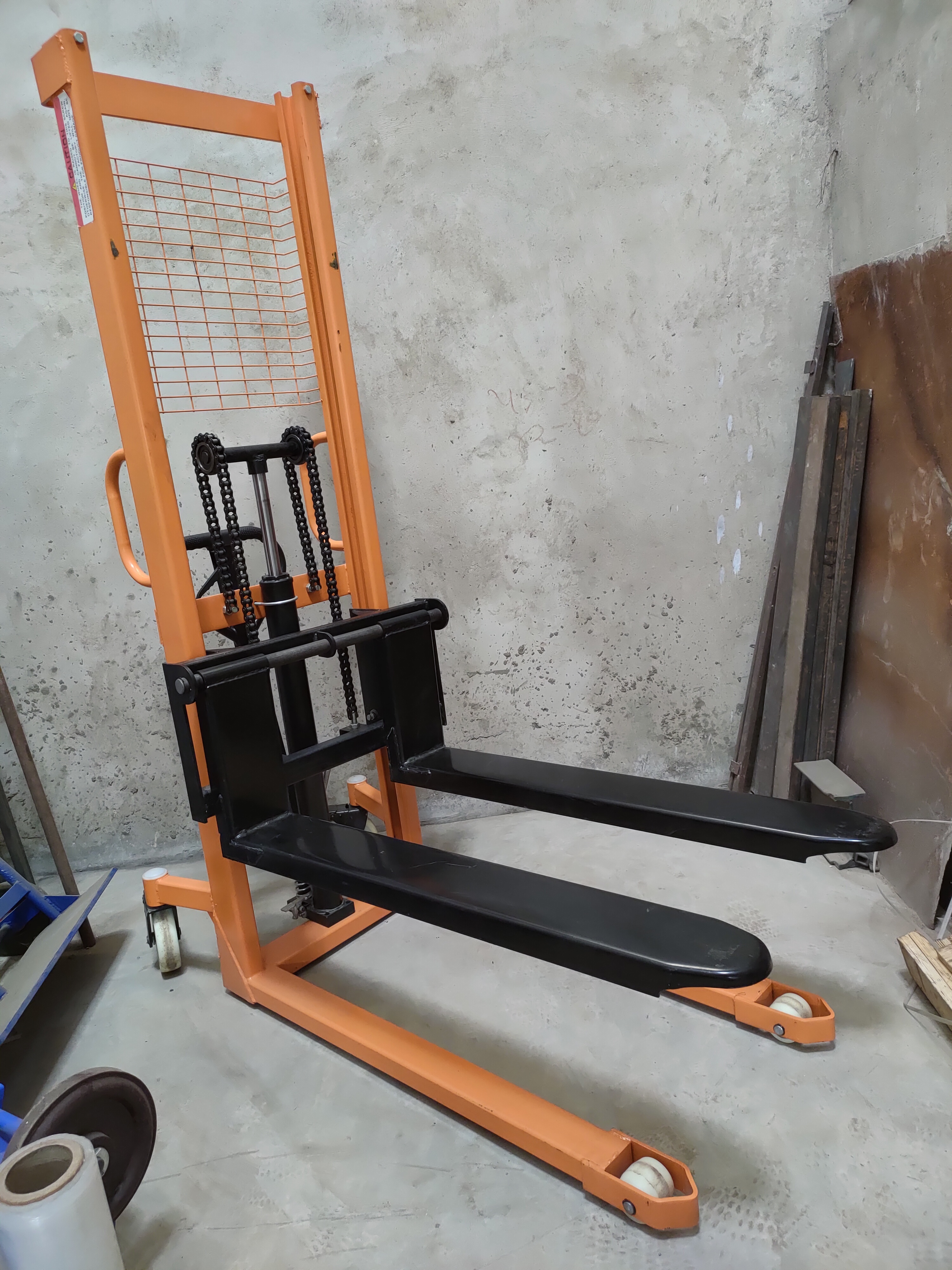 Manual Hydraulic Stacker - Steel, Max. Fork Height 2000mm, Fork Length 1150mm | Orange, Versatile Fork Width Options 300mm/550mm/600mm/850mm, Compact Turning Radius 1500mm