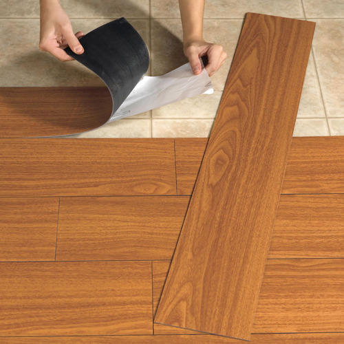 Brown Vinyl Flooring Thickness: 1.5 Millimeter (Mm)