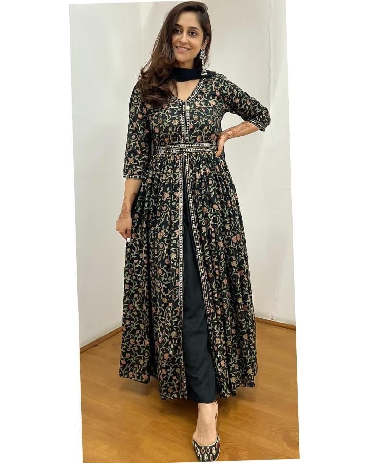 One Piece Mylar Embroidered Front Slit Outfit - Heavy Rayon Fabric, Available Sizes M L Xl Xxl, Elegant Black With Waist Belt And Tassel Dupatta