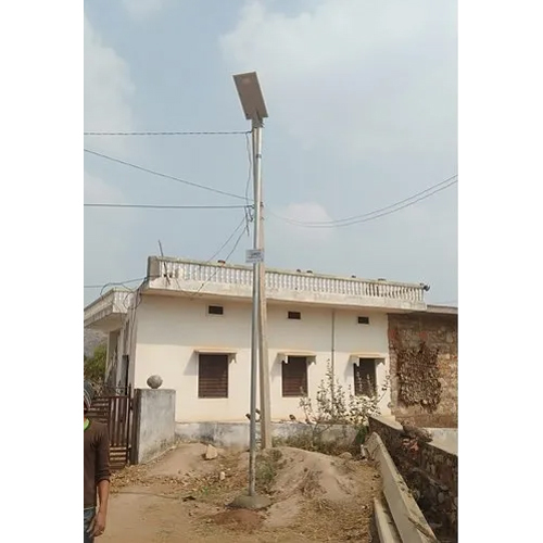 White-Black 18 Watt Solar Inbuilt Street Light