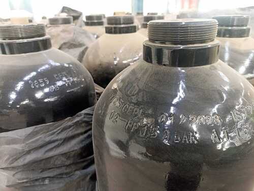 ब्लैक ऑक्सीजन सिलिंडर