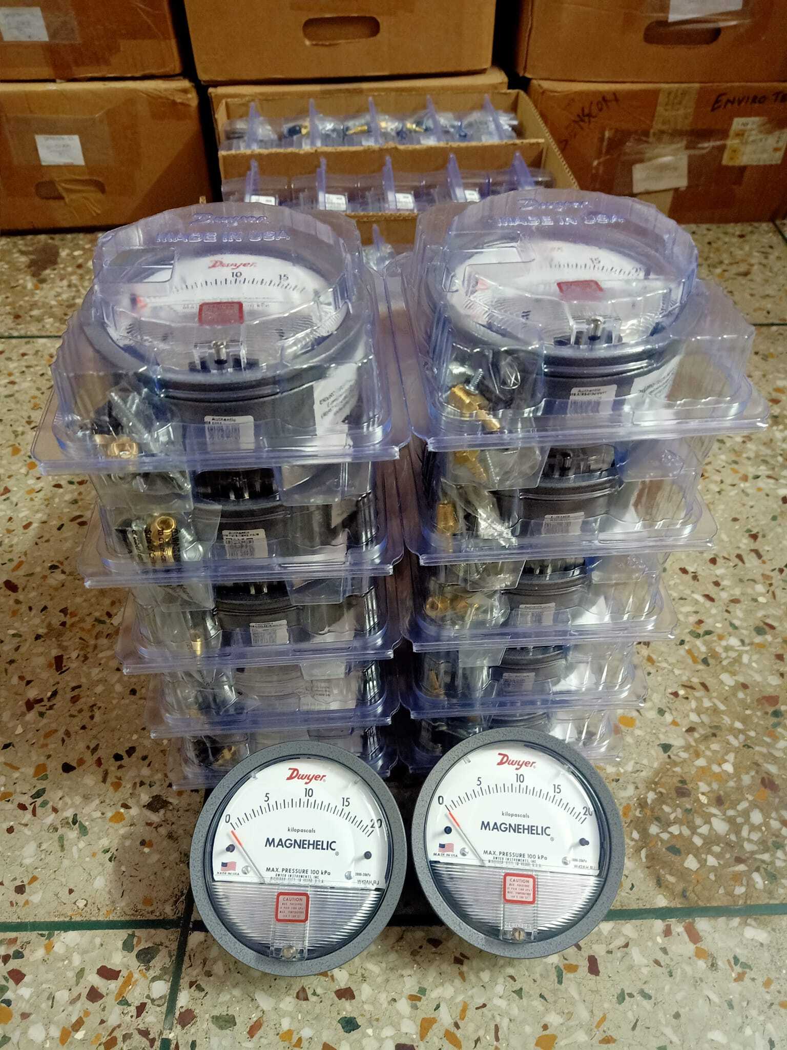 Dwyer Magnehelic Gauge Distributor For Jalgaon Maharashtra Accuracy: A 2% (-Ha Model A 1) Of Fs (A 3% (-Ha A 1.5%) On -0
