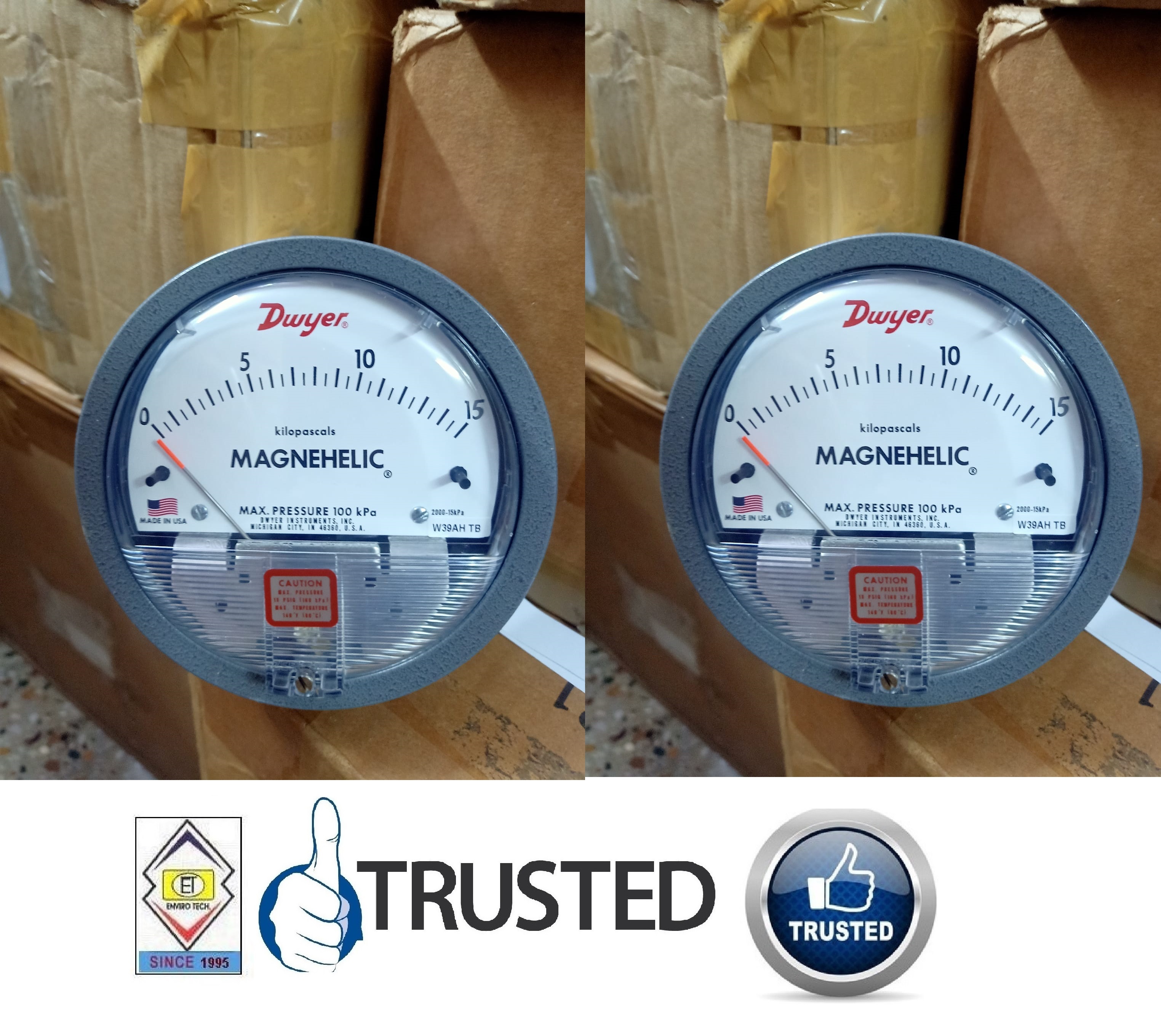 Dwyer Magnehelic Gauge Distributor - Plastic Dial, 4" Diameter, Metal Alloy Construction | Â±2% Accuracy, Back-mounted For Diverse Industrial Applications