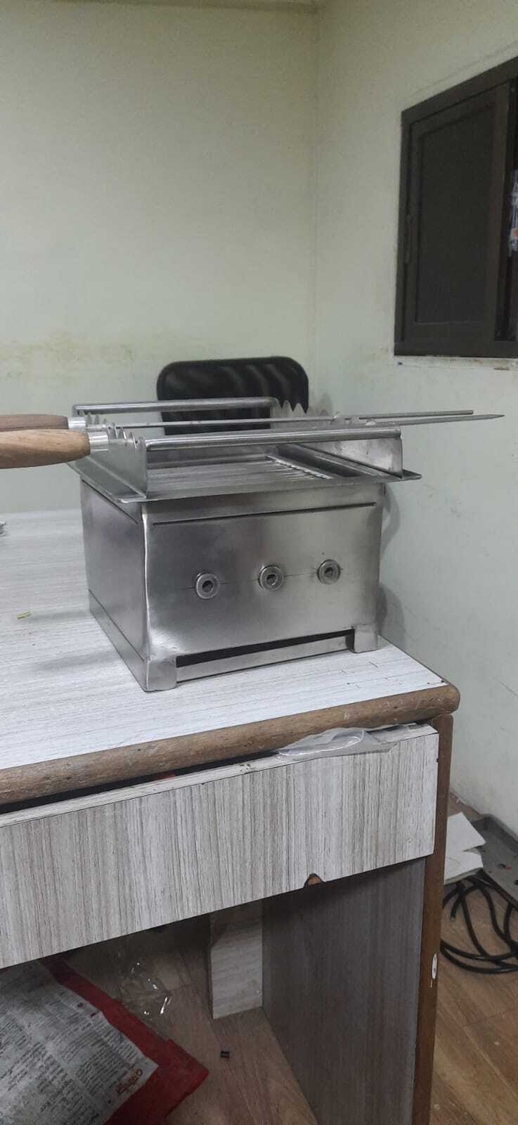 Barbeque Grill Dimension(l*w*h): 12"x12"x6" Inch (In)