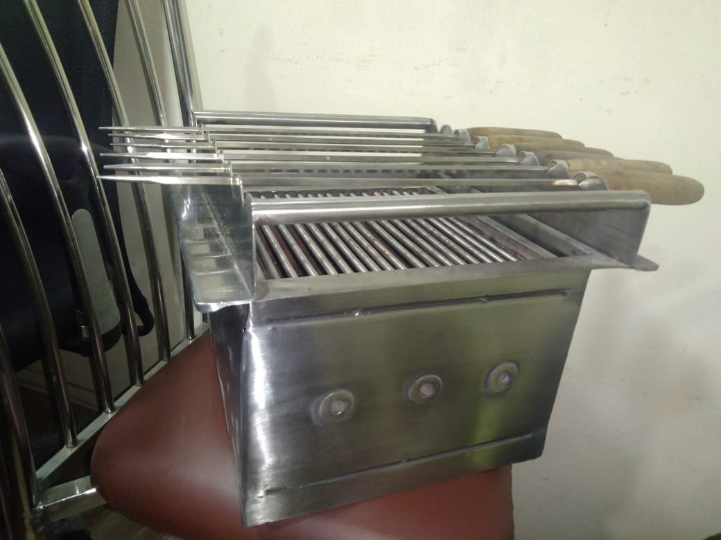 Barbeque Grill Dimension(l*w*h): 12"x12"x6" Inch (In)