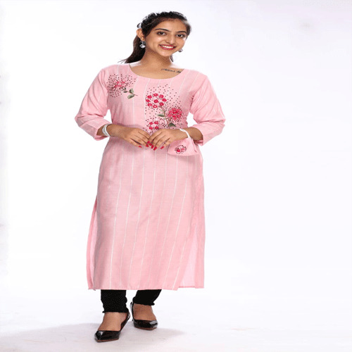 गुलाबी महिलाओं के लिए फ्लोरल प्रिंट कुर्ता