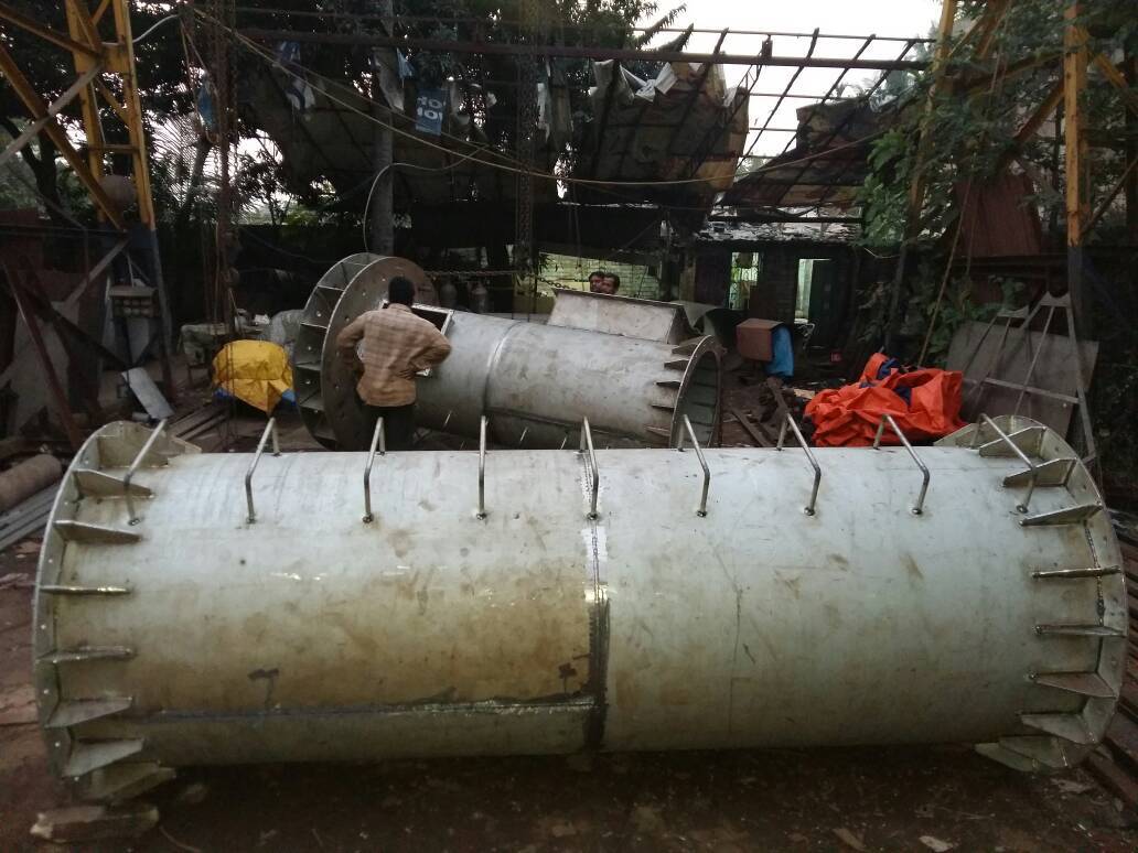 Boiler Chimney - Stainless Steel, 60/70/80/100 Feet Height | Variable Diameter, Bolted Fasteners, Corrosion Resistant, Customizable Design