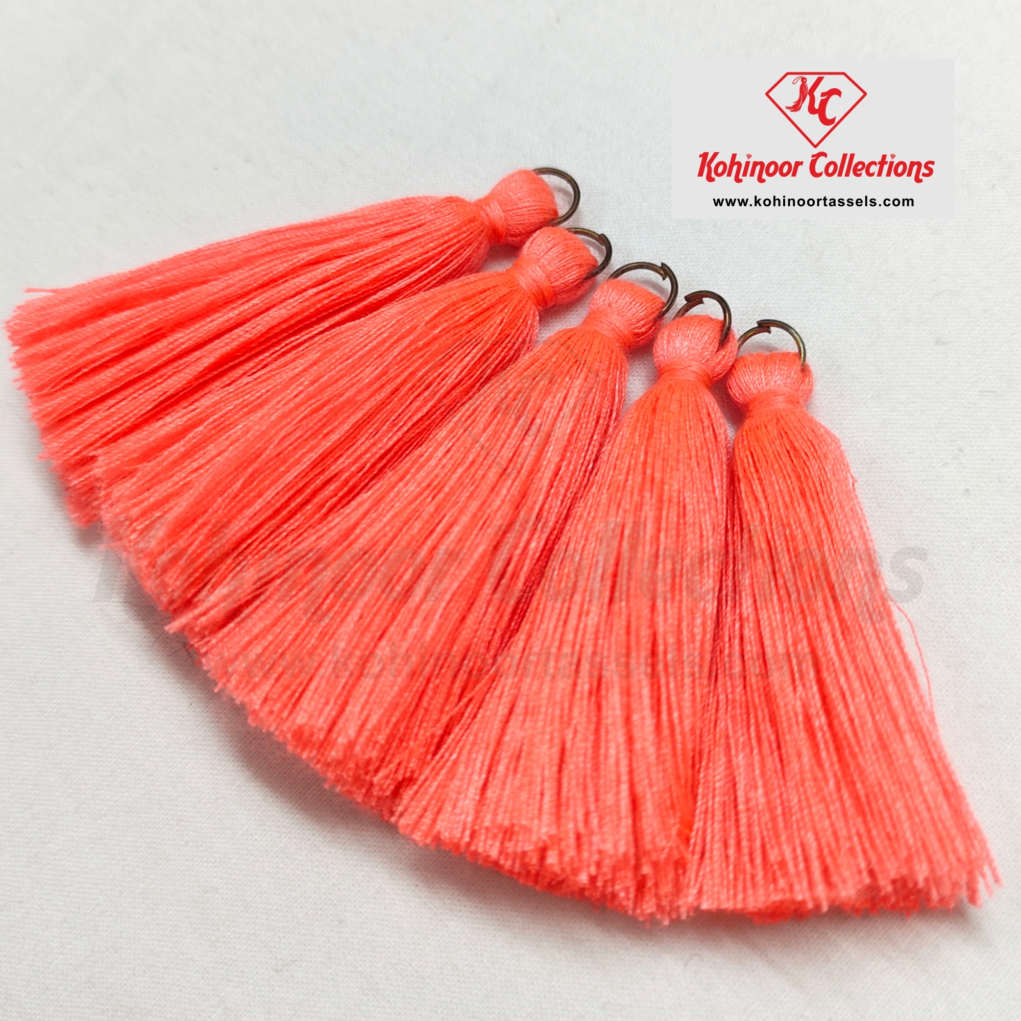 Fluorescent Tassel
