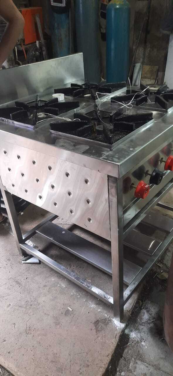 Silver 4 Burner Gas Range