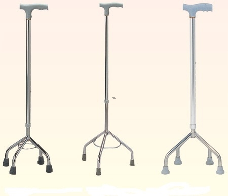 चलने की छड़ी तिपाई और क्वाड