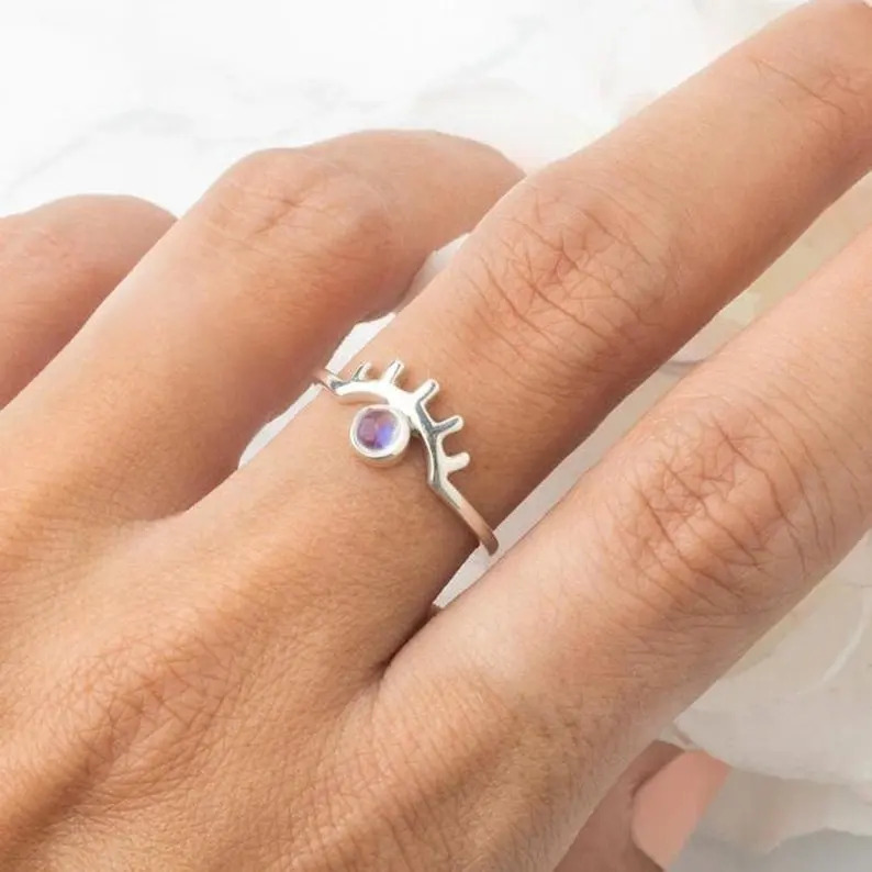 925 Sterling Silver Rainbow Moonstone Round Cabochon Eyelash Statement Silver Gemstone Ring Gender: Women