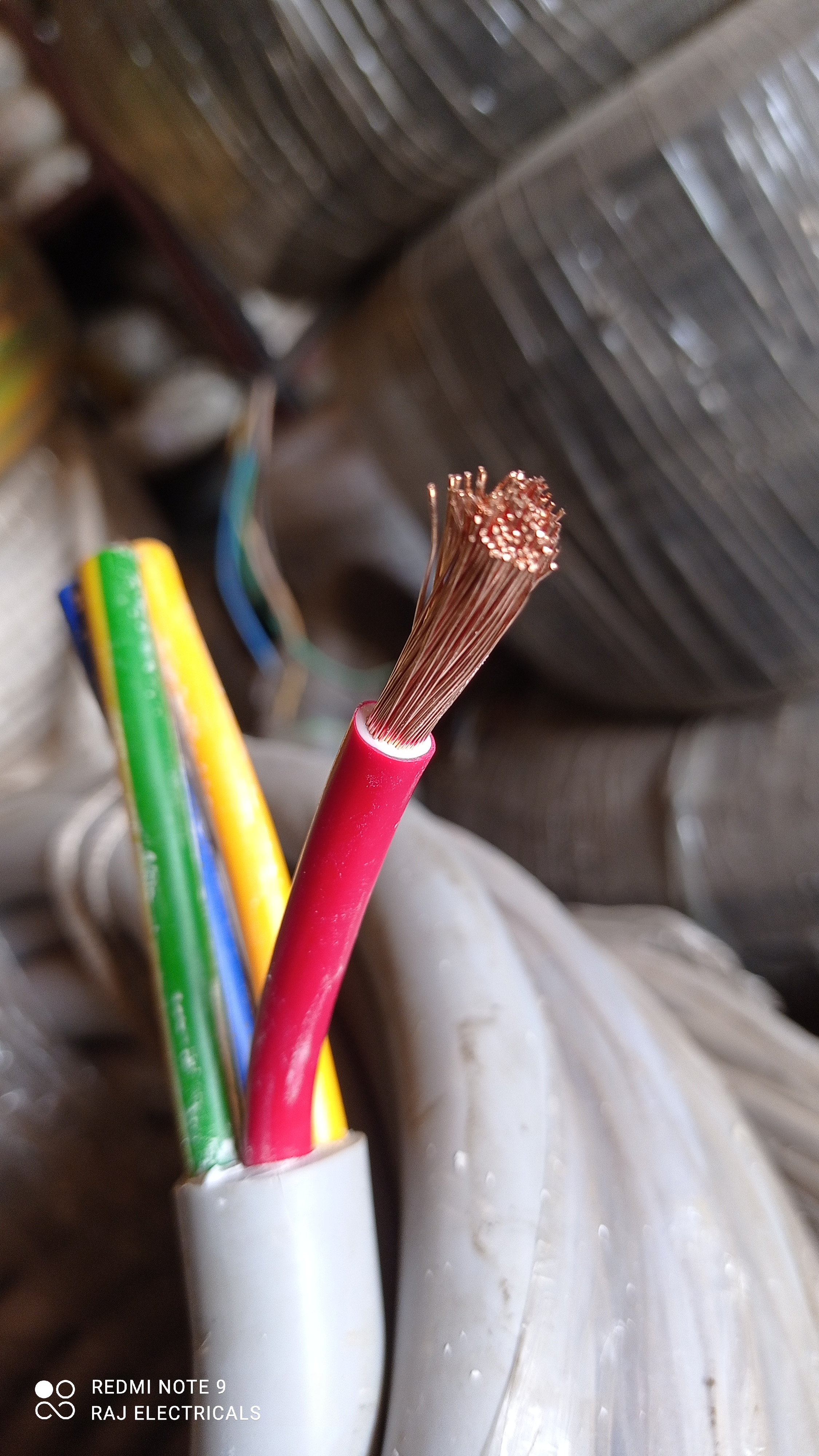 White 16 Sqmm 4 Core Rr Kabel Cable