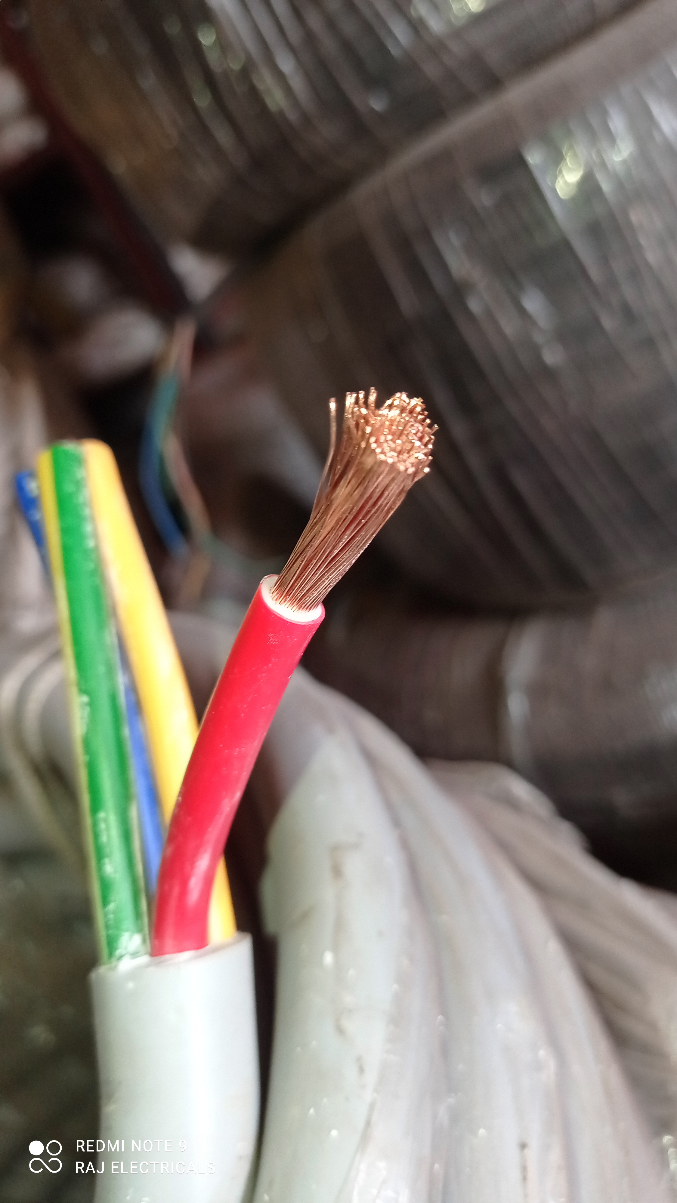 White 16 Sqmm 4 Core Rr Kabel Cable
