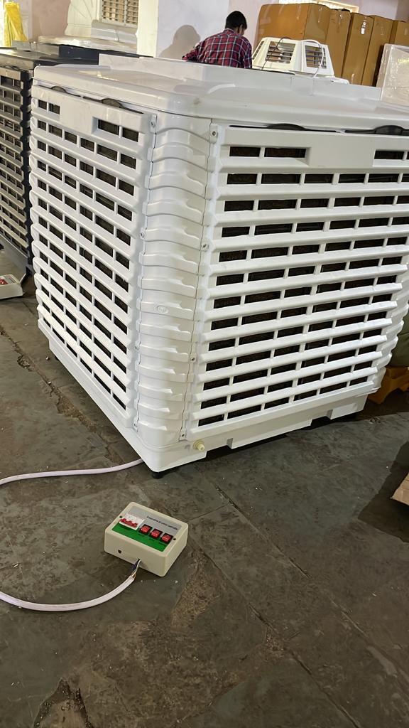 Industrial Cooler - Plastic, 90 Ltr Water Tank, 8550 Cfm Air Flow, Automatic Cleaning, Humidity Sensor Included, 210 Va Power Consumption