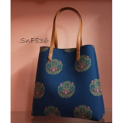 Multicolor Cotton Rayon Fabric Tote Bag Size: Different Available