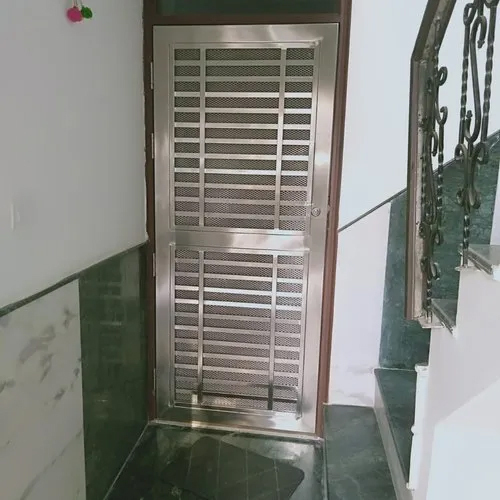 स्टेनलेस स्टील सिंगल डोर एप्लीकेशन: औद्योगिक